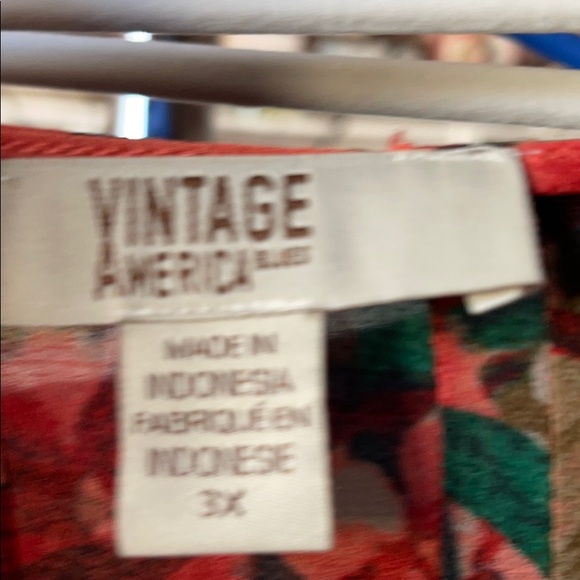 Plus Size 3X top by Vintage America, NWT - Picture 8 of 9